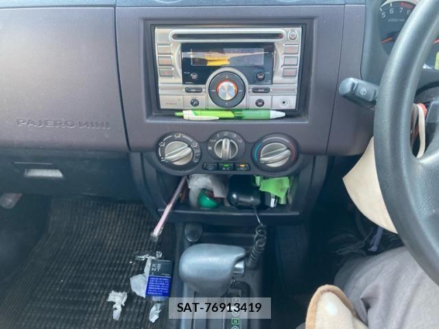 Mitsubishi PAJERO MINI 2011-10 8368046-18