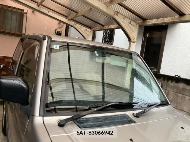 Mitsubishi PAJERO MINI 2004-03 8850319-3