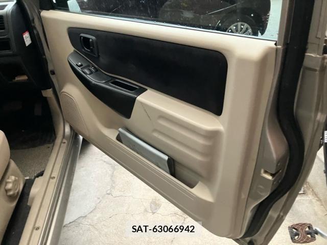 Mitsubishi PAJERO MINI 2004-03 8850319-6