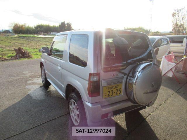 Mitsubishi PAJERO MINI 2006-04 516534-11