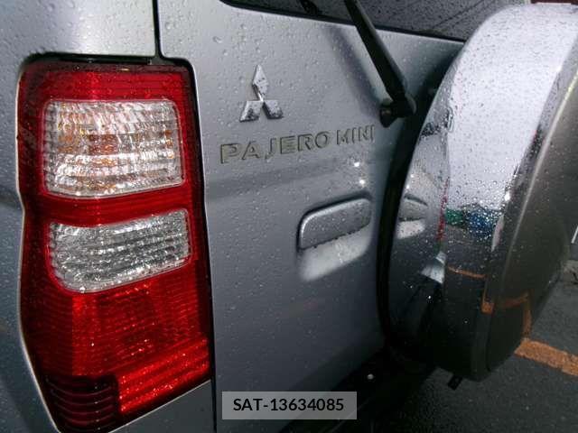Mitsubishi PAJERO MINI 2010-12 2319934-18