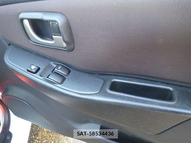 Mitsubishi PAJERO MINI 2012-11 3908688-11