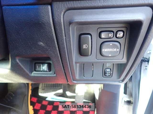 Mitsubishi PAJERO MINI 2012-11 3908688-14