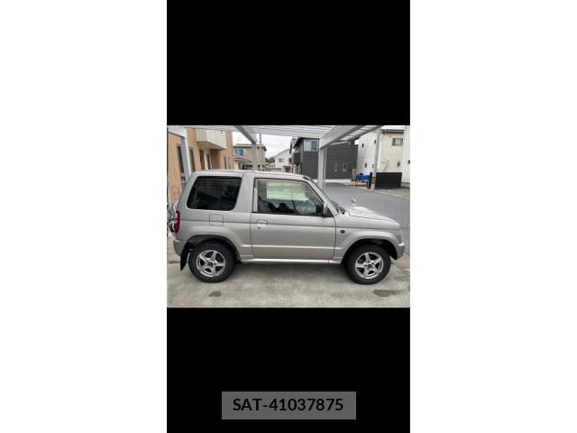 Mitsubishi PAJERO MINI 2004-03 4598982-3