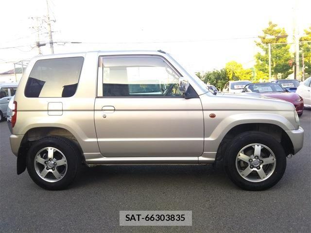 Mitsubishi PAJERO MINI 2005-07 6910988-2