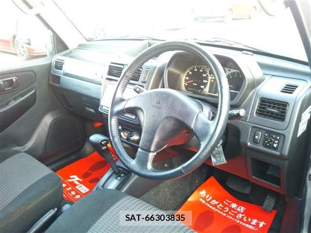 Mitsubishi PAJERO MINI 2005-07 6910988-5