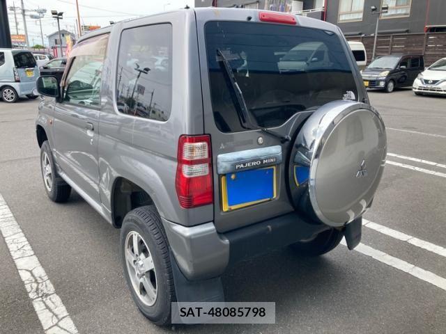 Mitsubishi PAJERO MINI 2002-09 7215718-1
