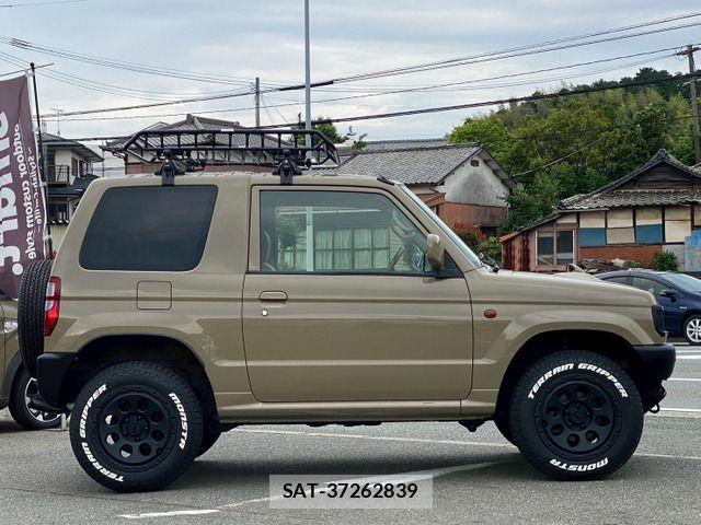 Mitsubishi PAJERO MINI 2005-06 7223372-4