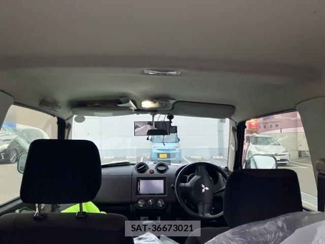 Mitsubishi PAJERO MINI 2012-04 7223381-9