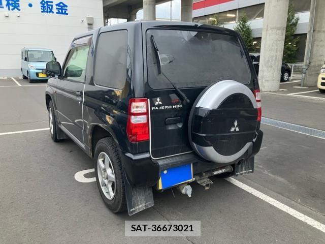 Mitsubishi PAJERO MINI 2012-04 7223381-5