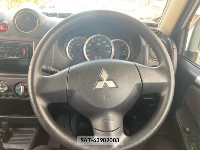 Mitsubishi PAJERO MINI 2010-10 7223379-18