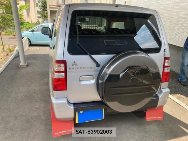 Mitsubishi PAJERO MINI 2010-10 7223379-2