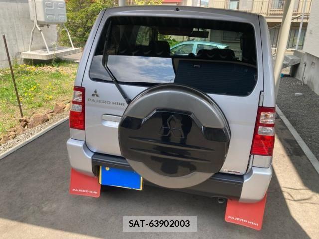 Mitsubishi PAJERO MINI 2010-10 7223379-3