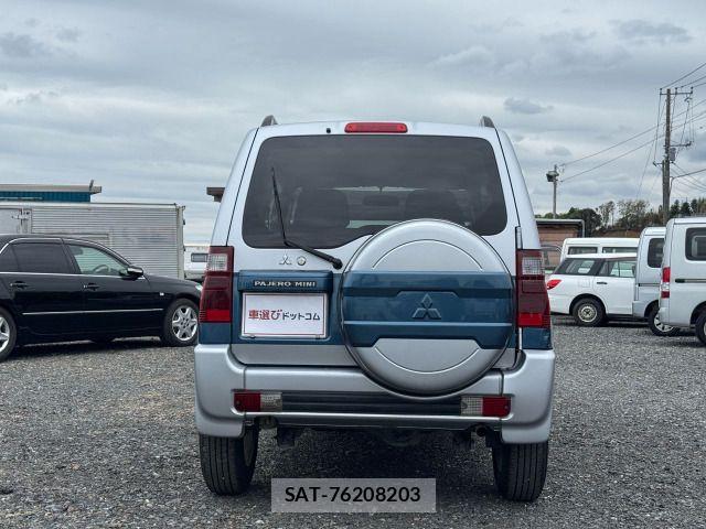 Mitsubishi PAJERO MINI 2006-02 7223371-6