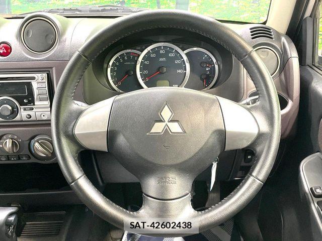 Mitsubishi PAJERO MINI 2012-06 7393485-10