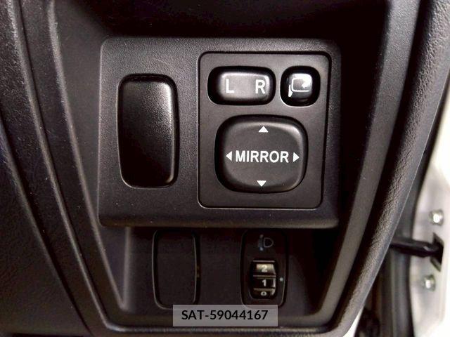 Mitsubishi PAJERO MINI 2011-05 7456689-19