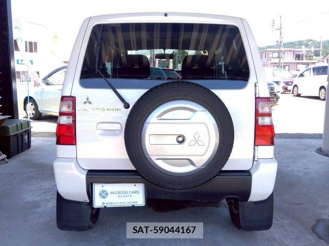 Mitsubishi PAJERO MINI 2011-05 7456689-6