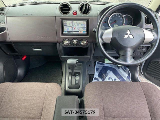 Mitsubishi PAJERO MINI 2011-01 7619112-1
