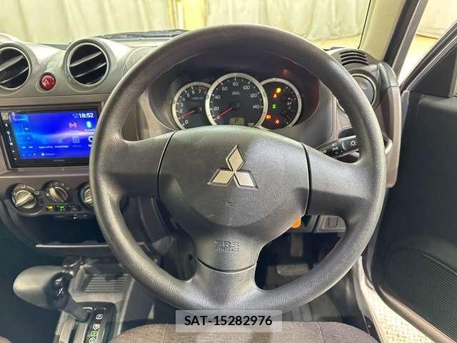 Mitsubishi PAJERO MINI 2012-05 7619111-9