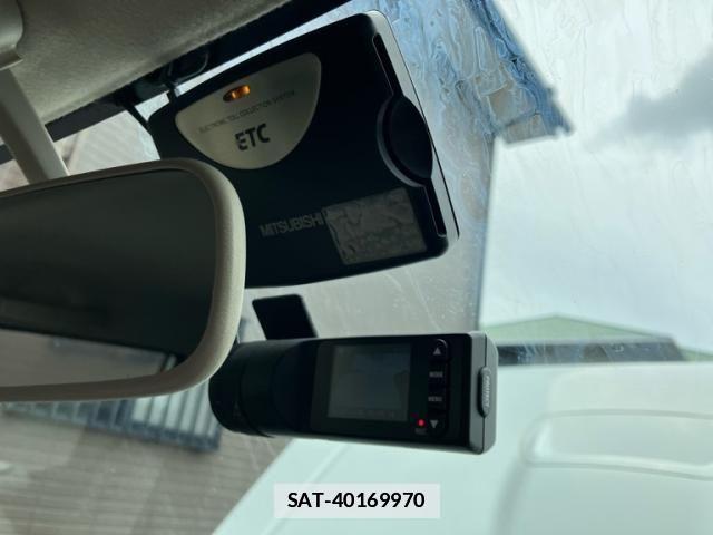 Mitsubishi PAJERO MINI 2007-06 7727028-25
