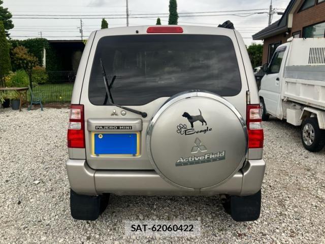 Mitsubishi PAJERO MINI 2004-03 8037538-9