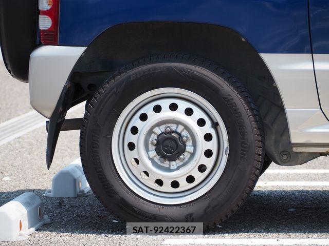 Mitsubishi PAJERO MINI 1996-01 8101127-6