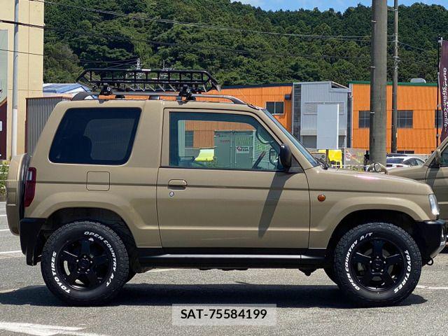 Mitsubishi PAJERO MINI 2007-02 8209467-4