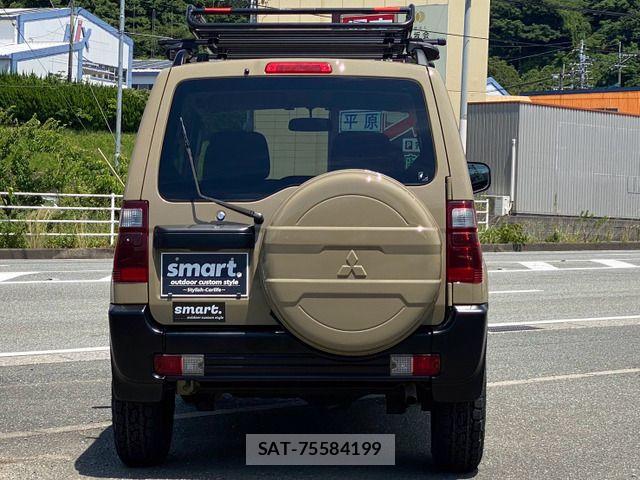 Mitsubishi PAJERO MINI 2007-02 8209467-6