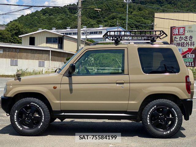 Mitsubishi PAJERO MINI 2007-02 8209467-8