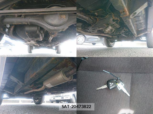 Mitsubishi PAJERO MINI 2010-01 8231245-19