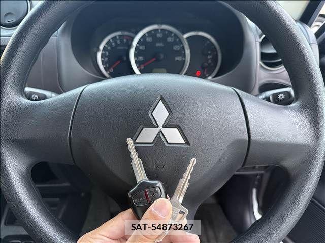 Mitsubishi PAJERO MINI 2011-09 8337339-17