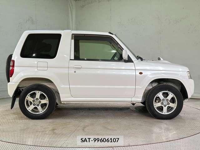 Mitsubishi PAJERO MINI 2012-04 8355305-3