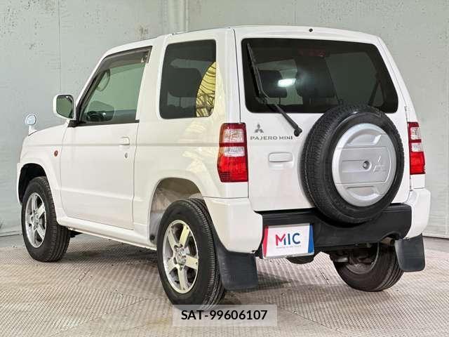 Mitsubishi PAJERO MINI 2012-04 8355305-6