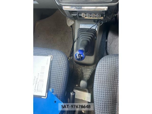Mitsubishi PAJERO MINI 2002-07 8368048-17