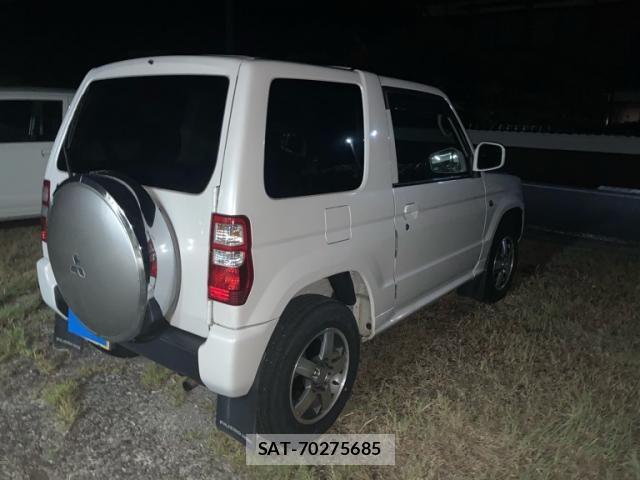 Mitsubishi PAJERO MINI 2011-07 8372023-5