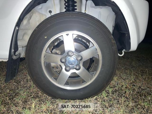 Mitsubishi PAJERO MINI 2011-07 8372023-8