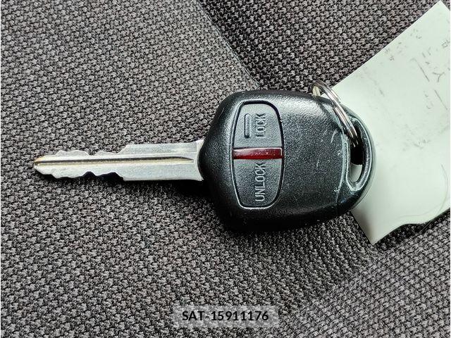 Mitsubishi PAJERO MINI 2011-12 8414278-16