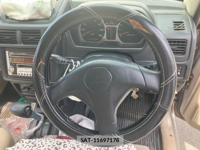 Mitsubishi PAJERO MINI 2004-03 8438684-15