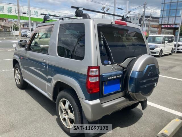 Mitsubishi PAJERO MINI 2004-03 8438684-5