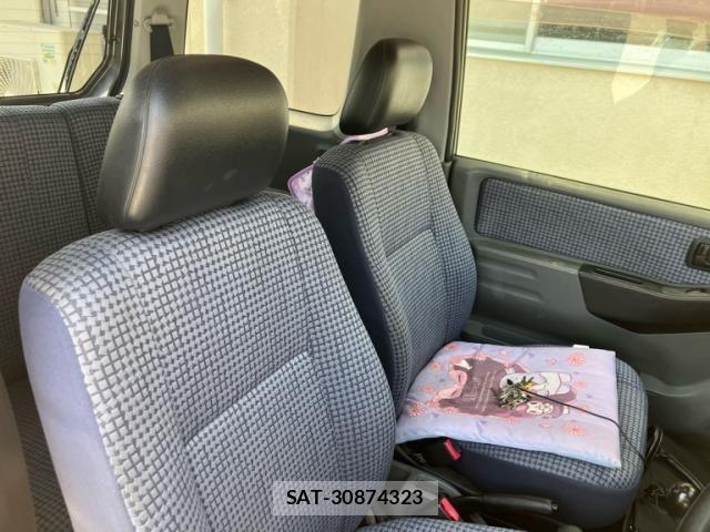 Mitsubishi PAJERO MINI 2000-02 8526507-4