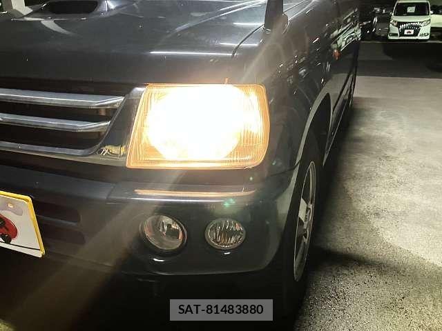 Mitsubishi PAJERO MINI 2004-02 8563132-8