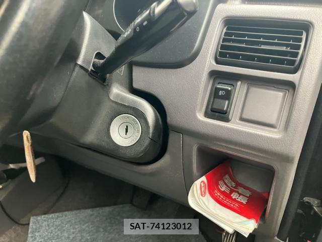 Mitsubishi PAJERO MINI 1995-02 8660929-12