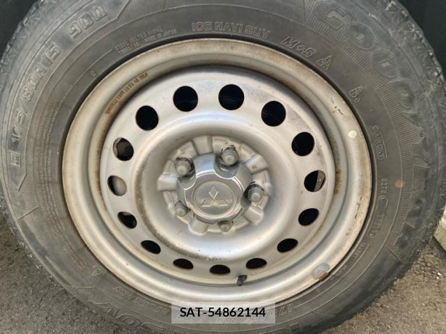 Mitsubishi PAJERO MINI 1999-01 8831017-7