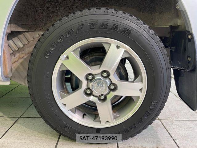 Mitsubishi PAJERO MINI 2012-01 8881486-9