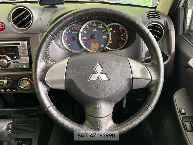 Mitsubishi PAJERO MINI 2012-01 8881486-7