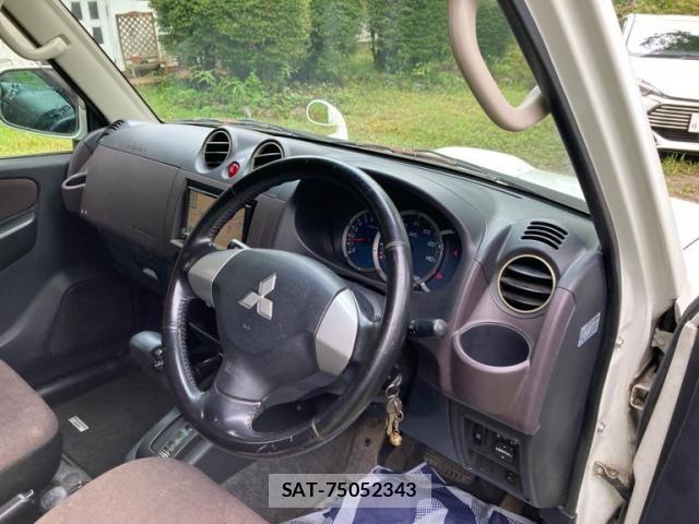 Mitsubishi PAJERO MINI 2008-11 8881487-12