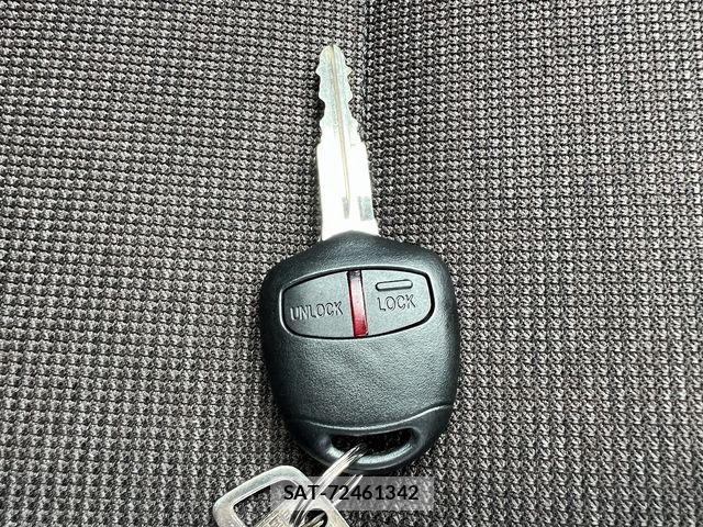 Mitsubishi PAJERO MINI 2010-10 8884159-15