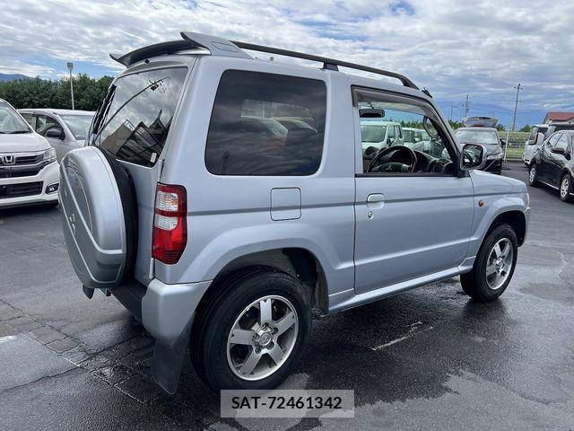 Mitsubishi PAJERO MINI 2010-10 8884159-3