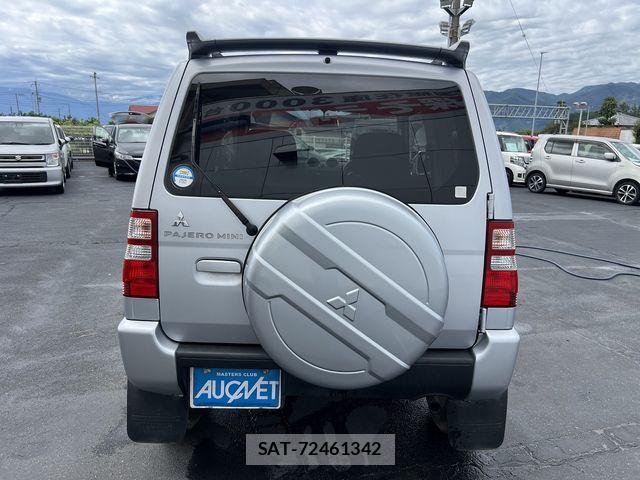 Mitsubishi PAJERO MINI 2010-10 8884159-4