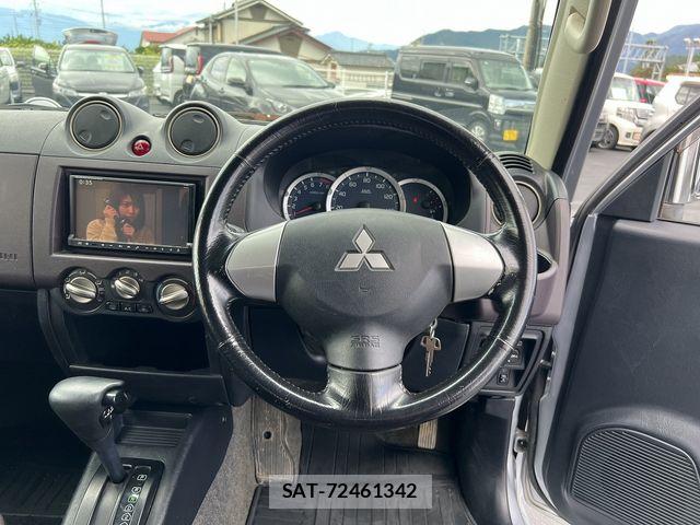 Mitsubishi PAJERO MINI 2010-10 8884159-7